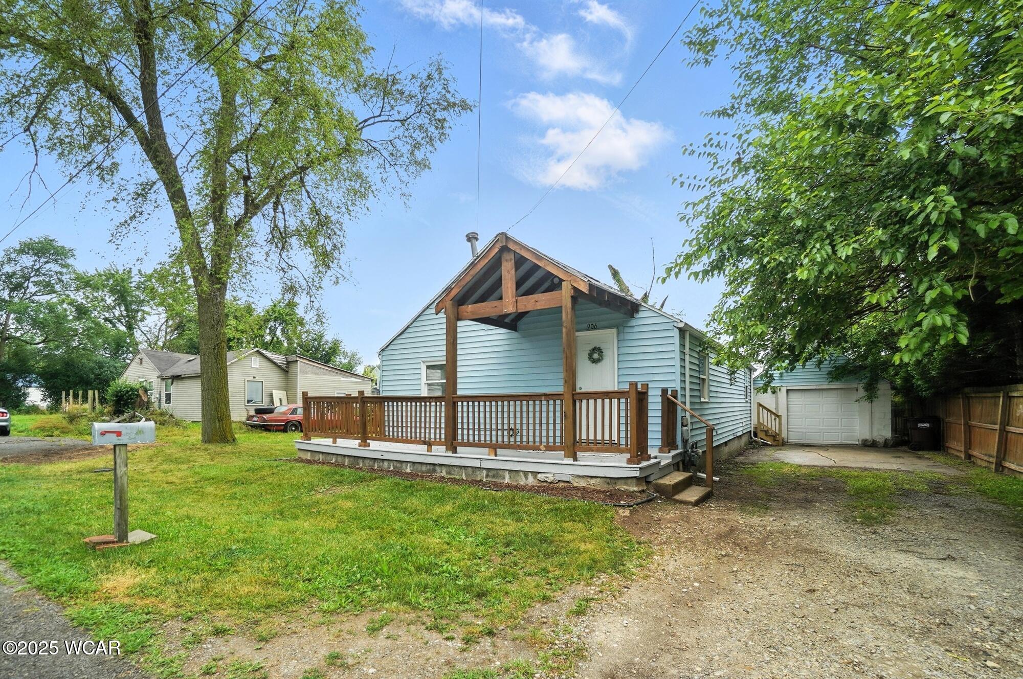 906 Daniels Avenue, Lima, Ohio