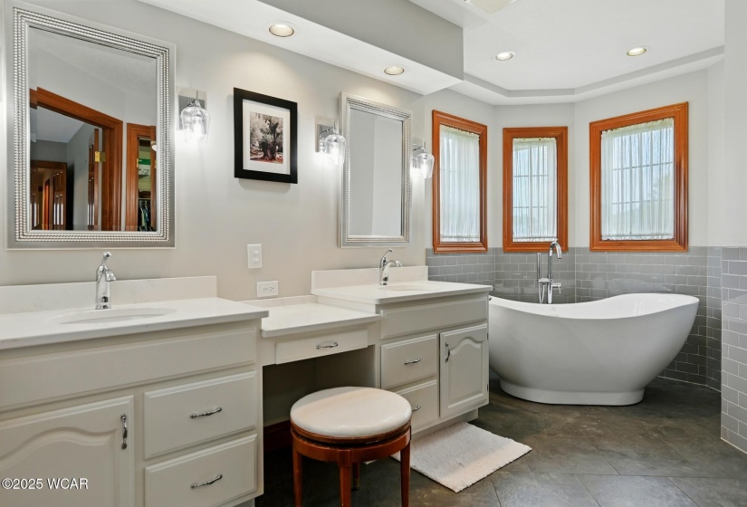 4860 Wenatchi Trail, Lima, Ohio, 4 Bedrooms Bedrooms, ,2 BathroomsBathrooms,Residential,For Sale,Wenatchi,307222