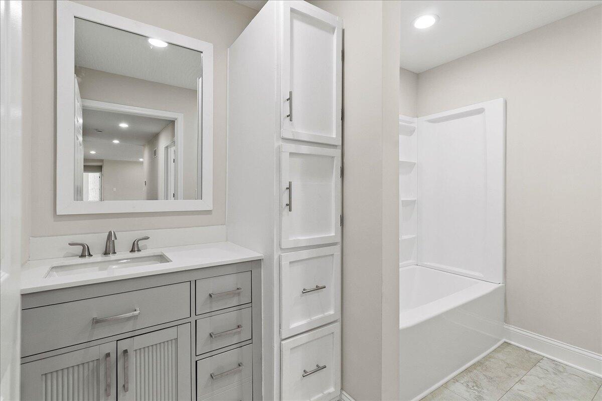 173 Lincoln Place, North Lewisburg, Ohio 43060