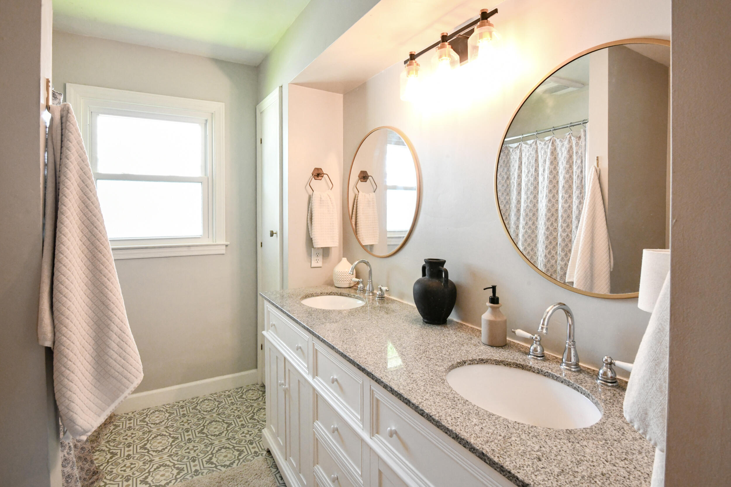 194 Tecumseh, Springfield, Ohio 45506