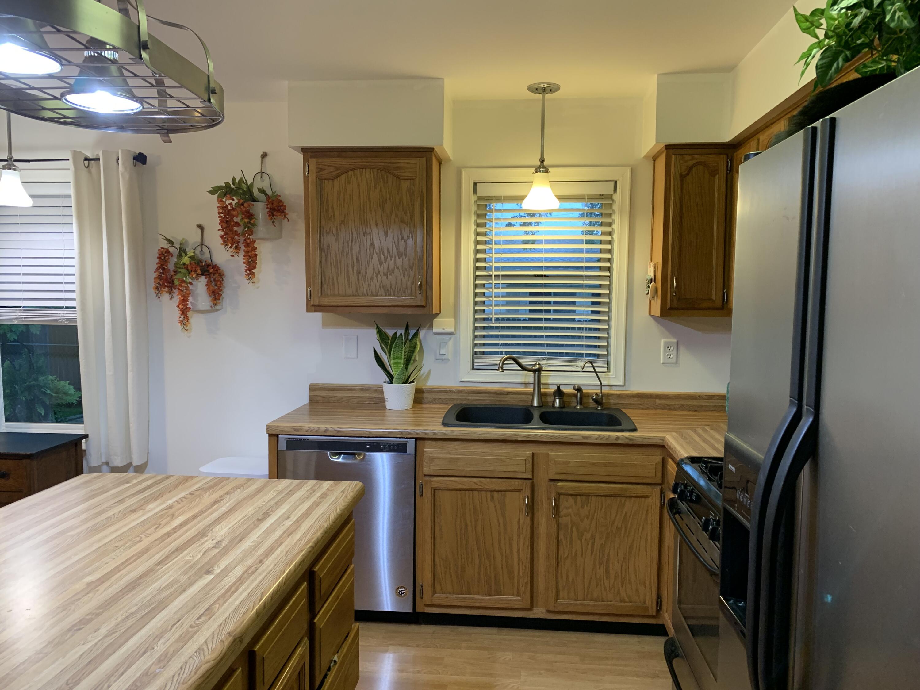 6645 Oak Drive, Celina, Ohio 45822