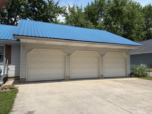 6645 Oak Drive, Celina, Ohio 45822