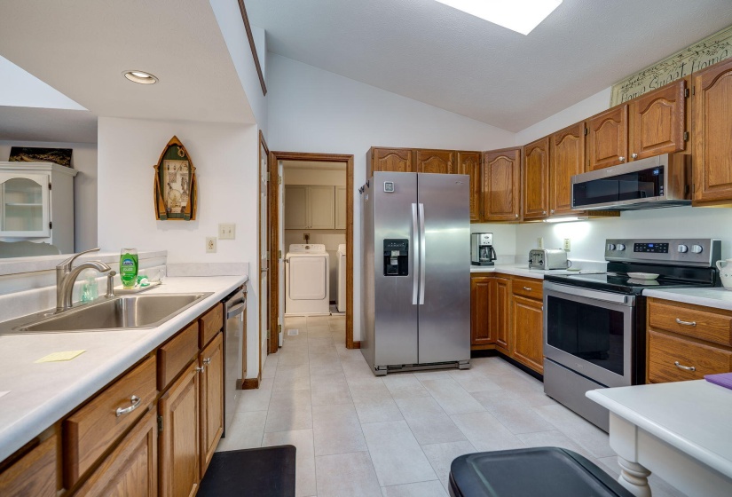 12-web-or-mls-1911-wedgewood-cir