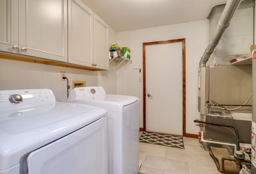 26-web-or-mls-1911-wedgewood-cir