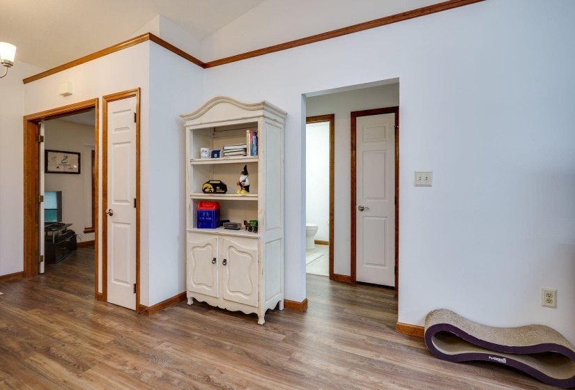 8-web-or-mls-1911-wedgewood-cir