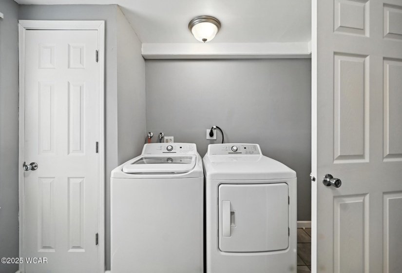 696 Mount Holyoke Avenue, Lima, Ohio, 2 Bedrooms Bedrooms, ,2 BathroomsBathrooms,Residential,For Sale,Mount Holyoke,307568
