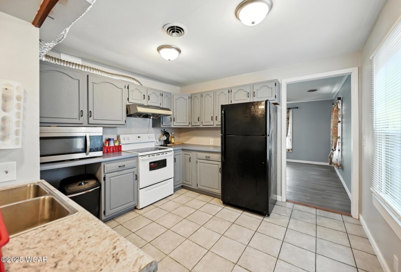 696 Mount Holyoke Avenue, Lima, Ohio, 2 Bedrooms Bedrooms, ,2 BathroomsBathrooms,Residential,For Sale,Mount Holyoke,307568