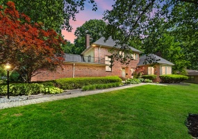 169 Trailwoods Drive, Dayton, Ohio 45415, 4 Bedrooms Bedrooms, ,3 BathroomsBathrooms,Residential,For Sale,Trailwoods,1039825