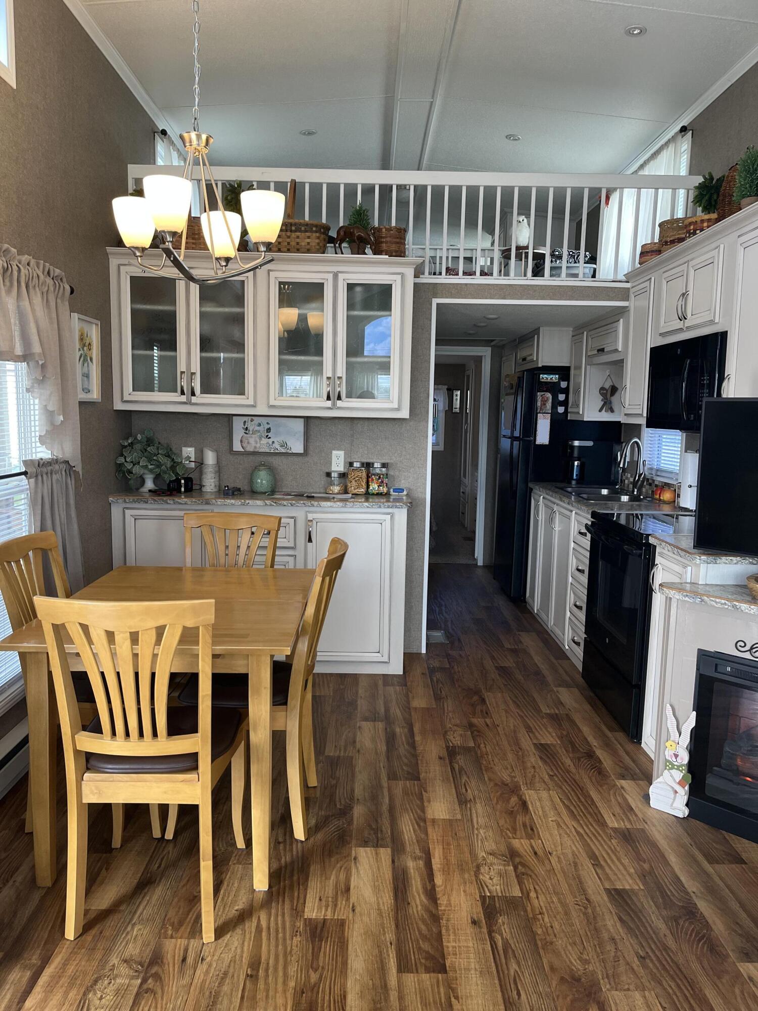 7225 State Route 368, Huntsville, Ohio 43324