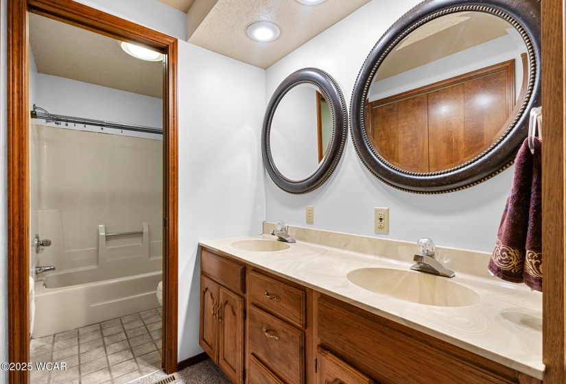 800 Heritage Drive, Lima, Ohio, 4 Bedrooms Bedrooms, ,2 BathroomsBathrooms,Residential,For Sale,Heritage,307573
