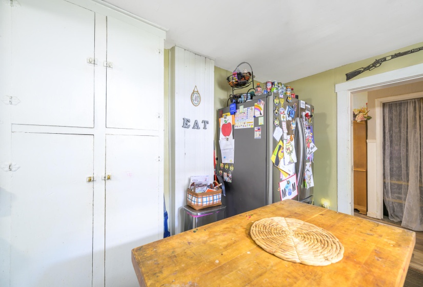208 E Main-9