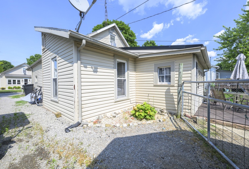 208 E Main-17