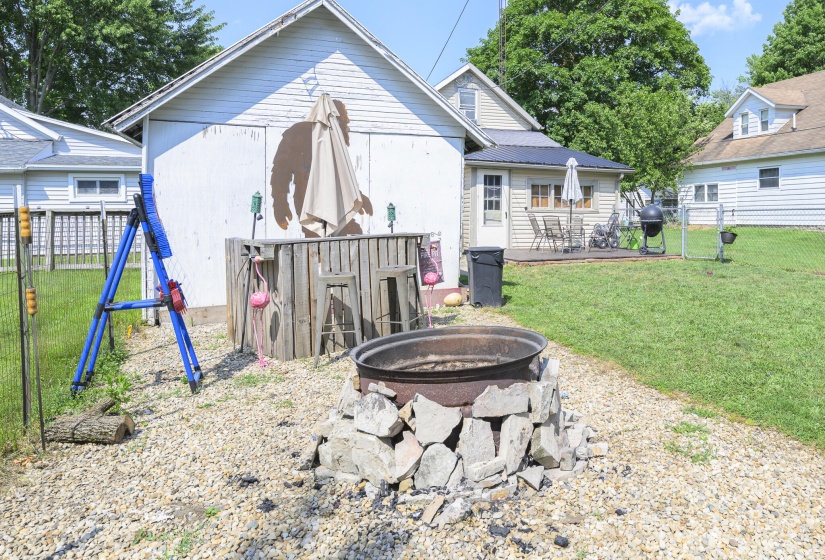 208 E Main-20