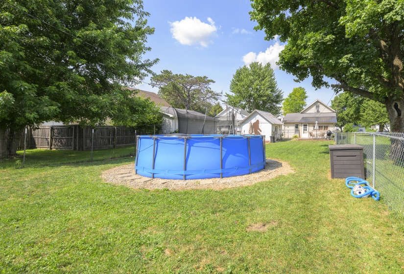 208 E Main-23