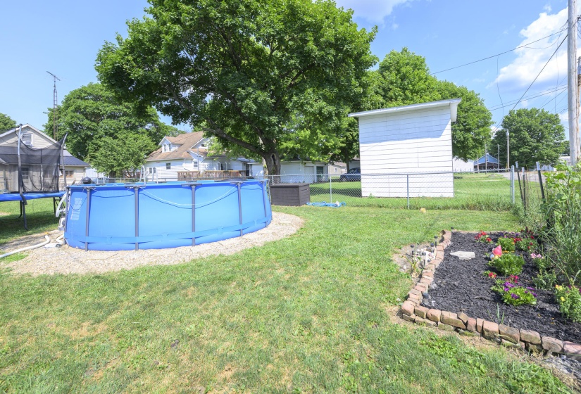 208 E Main-24