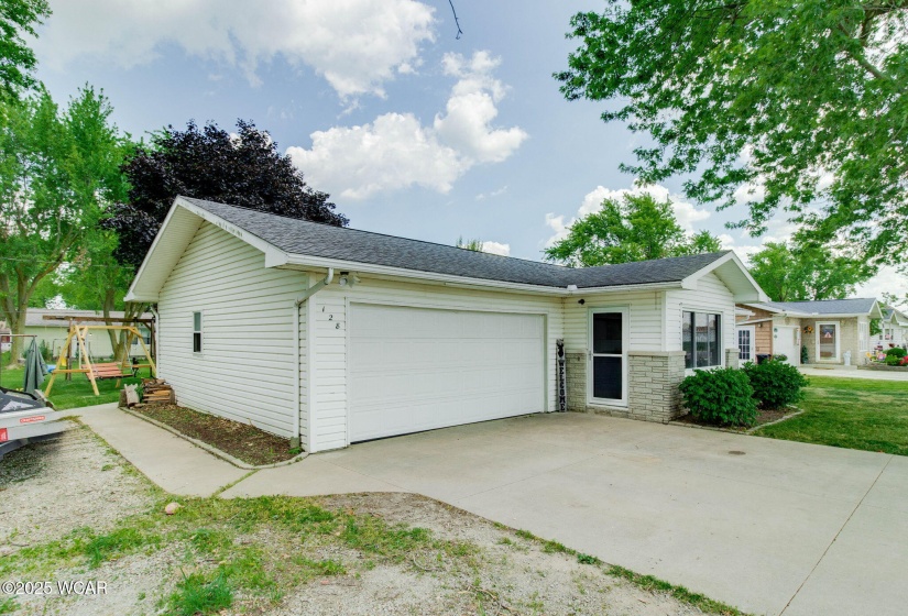 128 Meyer Road, Celina, Ohio, 3 Bedrooms Bedrooms, ,1 BathroomBathrooms,Residential,For Sale,Meyer,307576