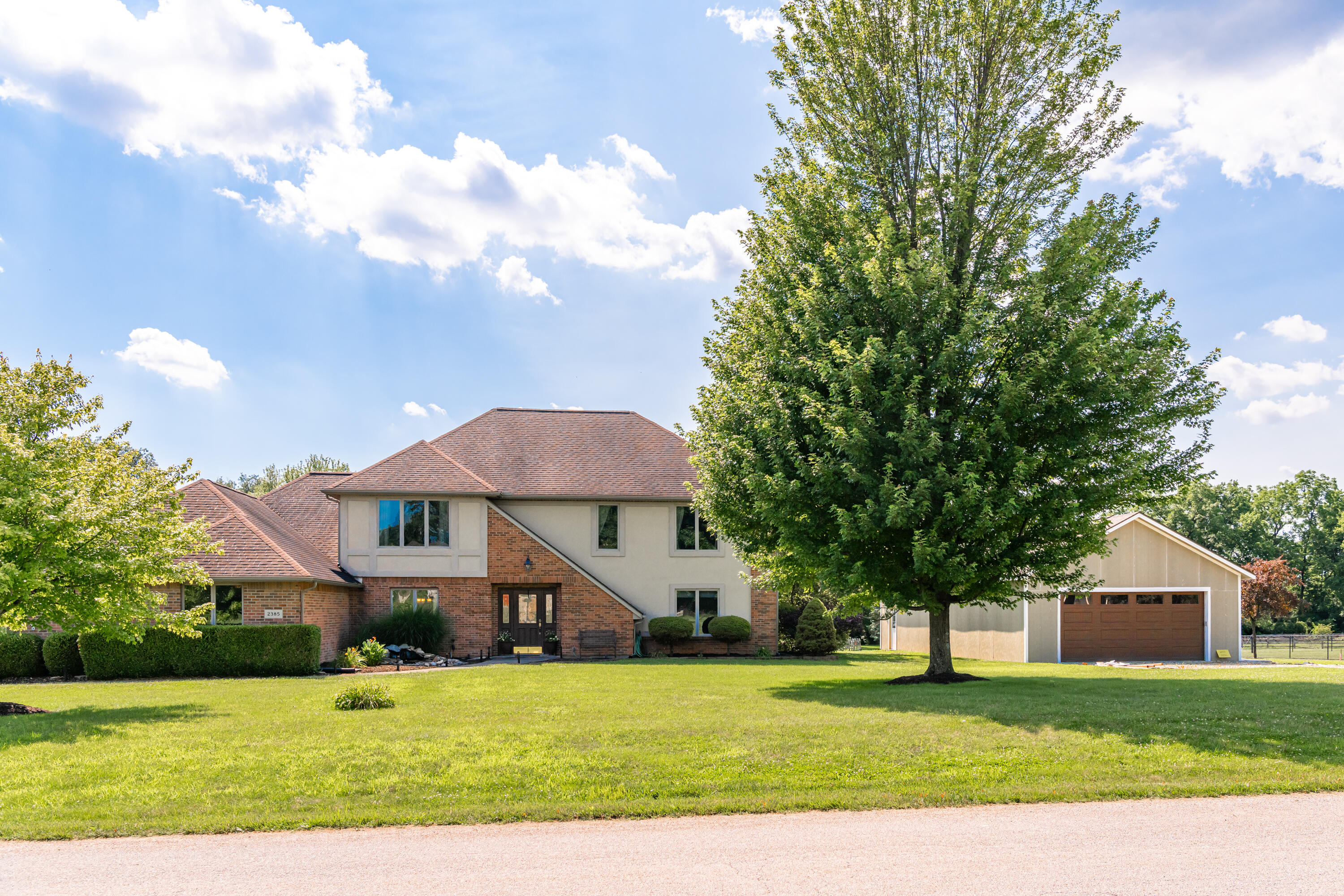 2385 Ashbrook Drive, Springfield, Ohio 45502