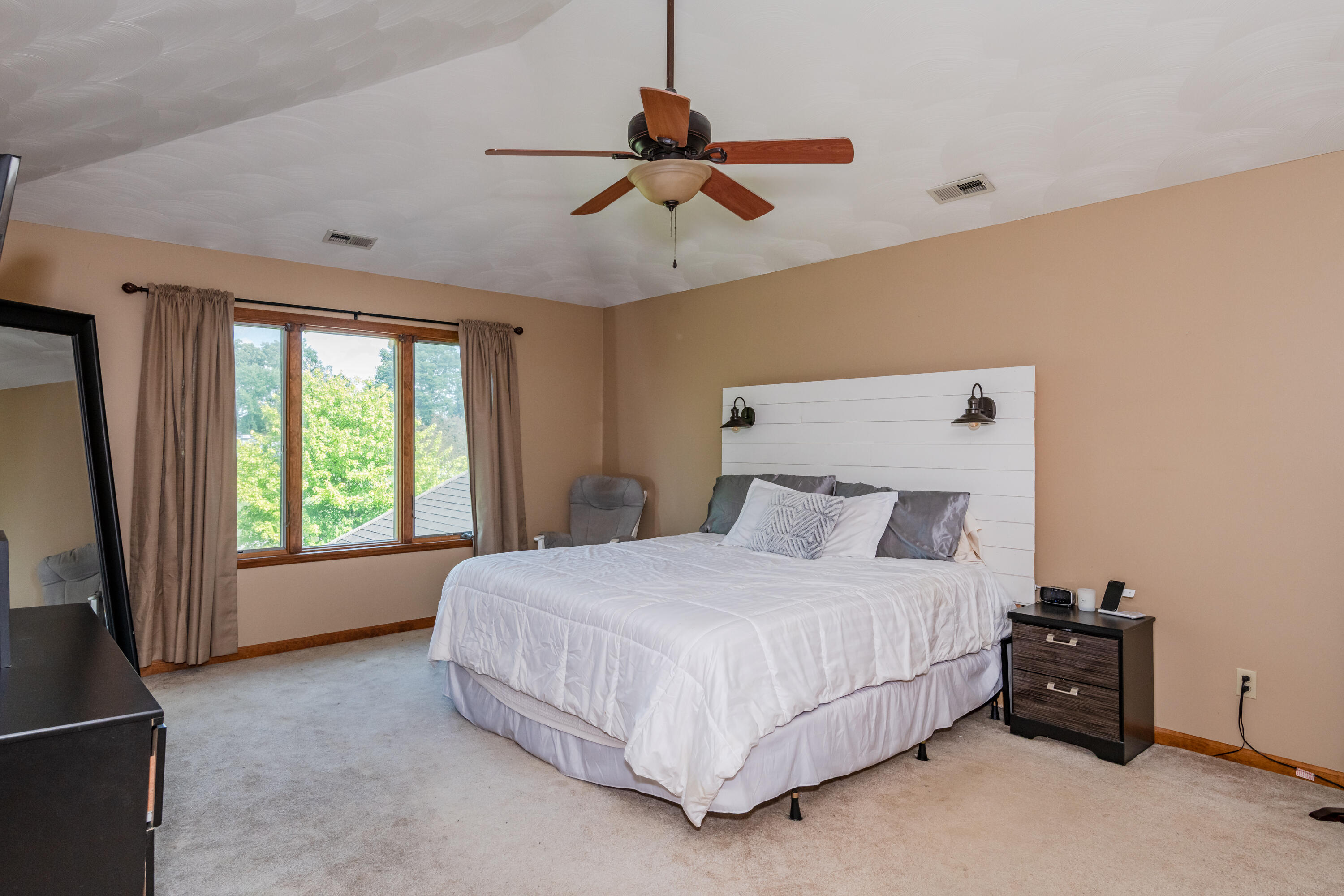 2385 Ashbrook Drive, Springfield, Ohio 45502