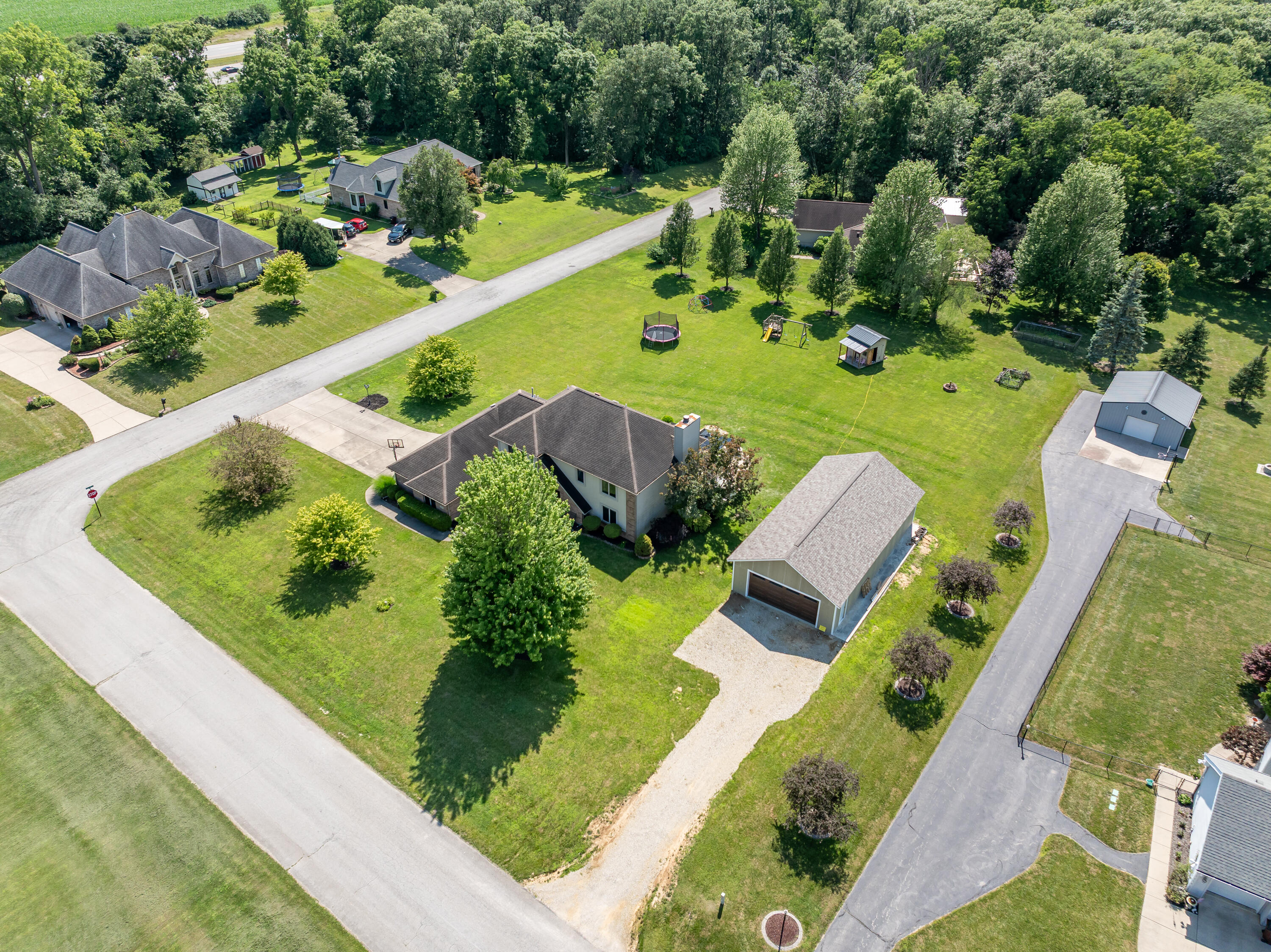 2385 Ashbrook Drive, Springfield, Ohio 45502