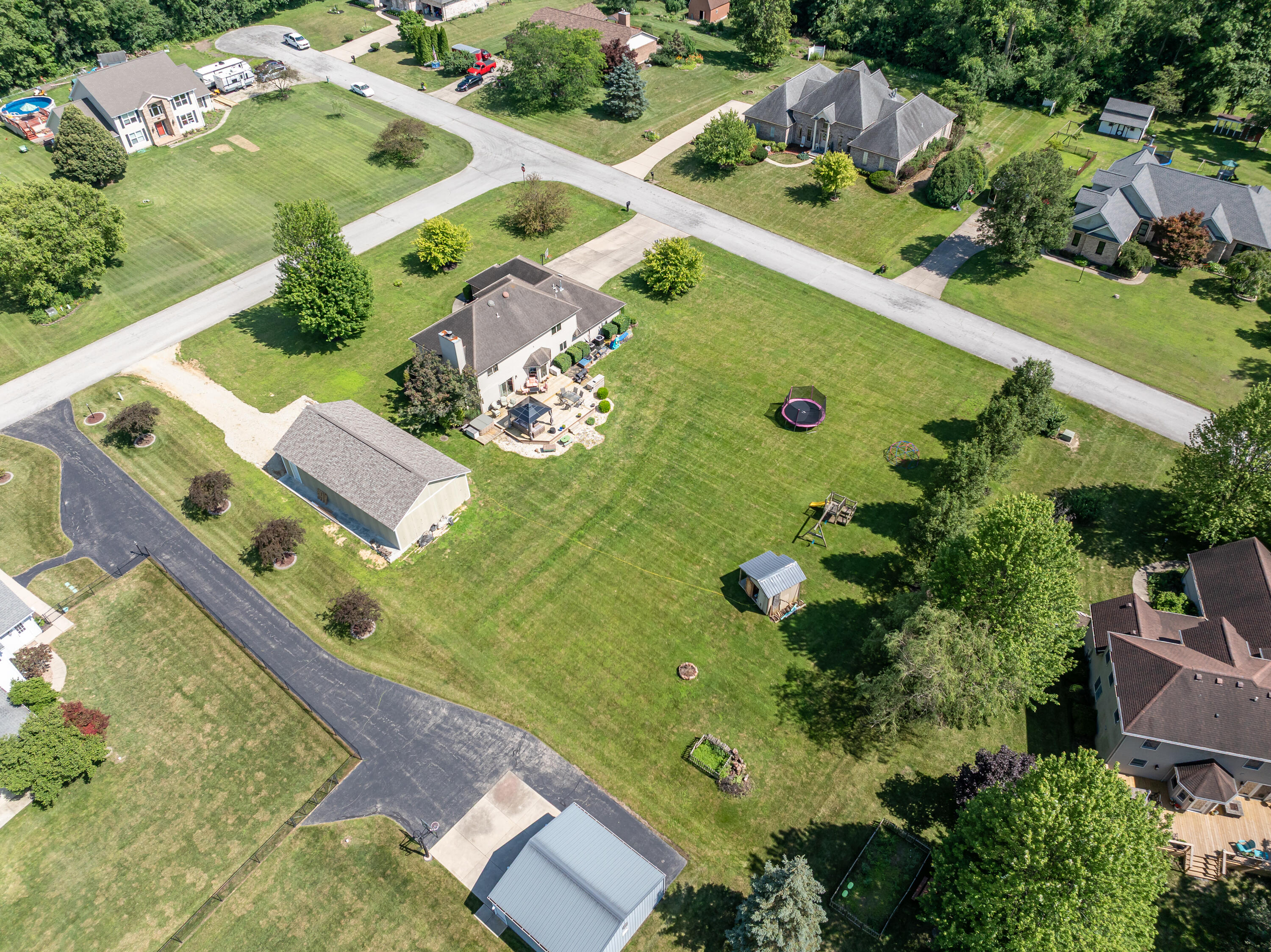 2385 Ashbrook Drive, Springfield, Ohio 45502