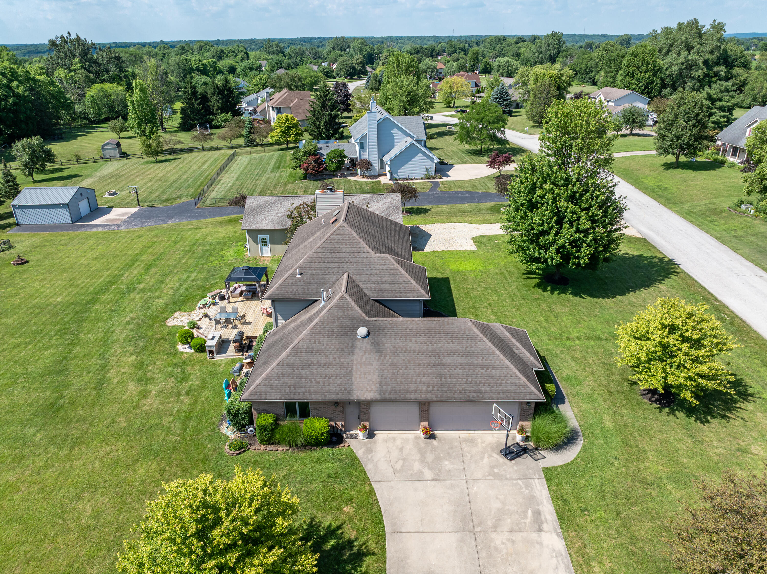 2385 Ashbrook Drive, Springfield, Ohio 45502