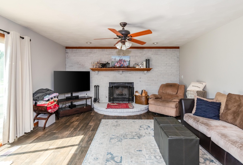 2385 Ash Brook Dr 24