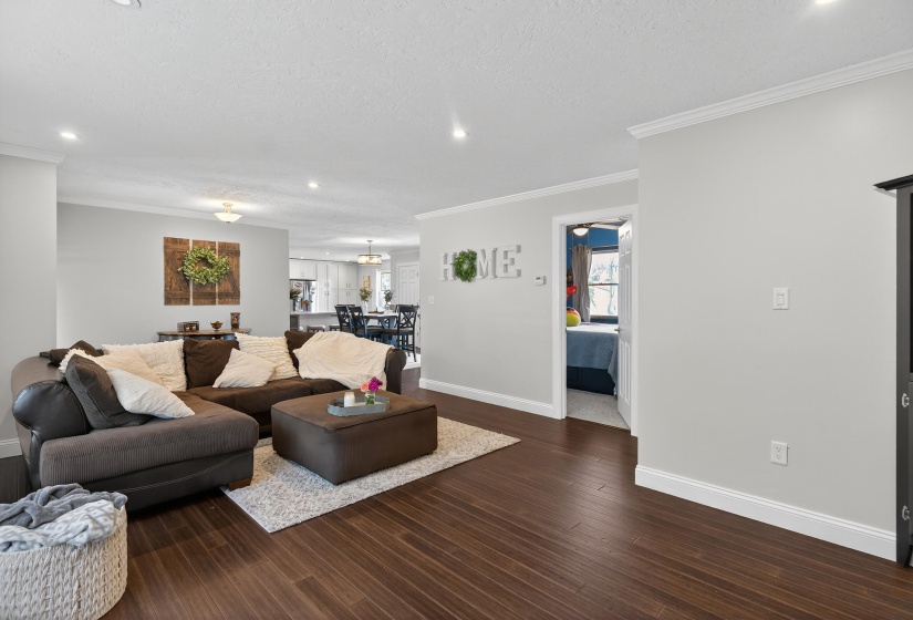 1814 Kingsbury Dr, St Marys-11