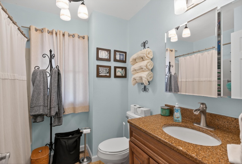1814 Kingsbury Dr, St Marys-28