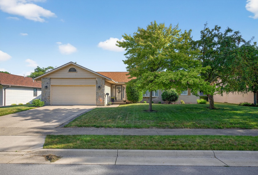 1814 Kingsbury Dr, St Marys-2