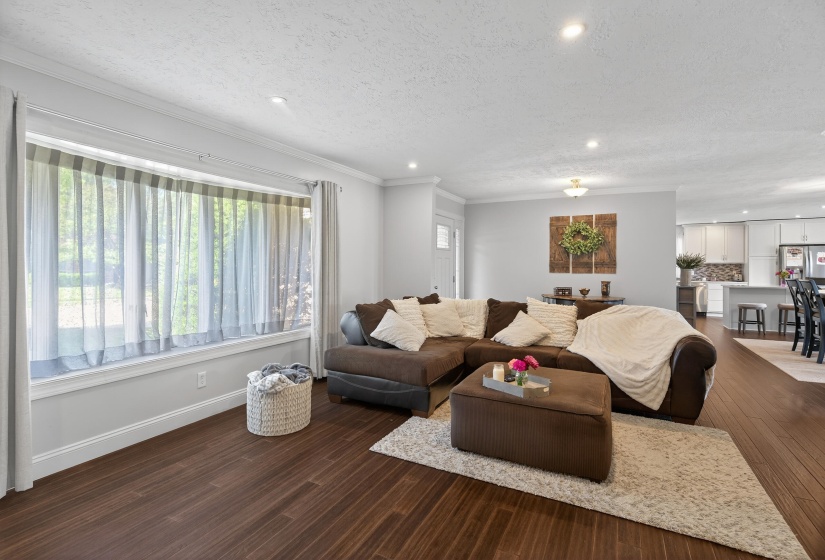 1814 Kingsbury Dr, St Marys-9