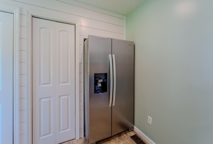 509 N Church St, New Carlisle-9