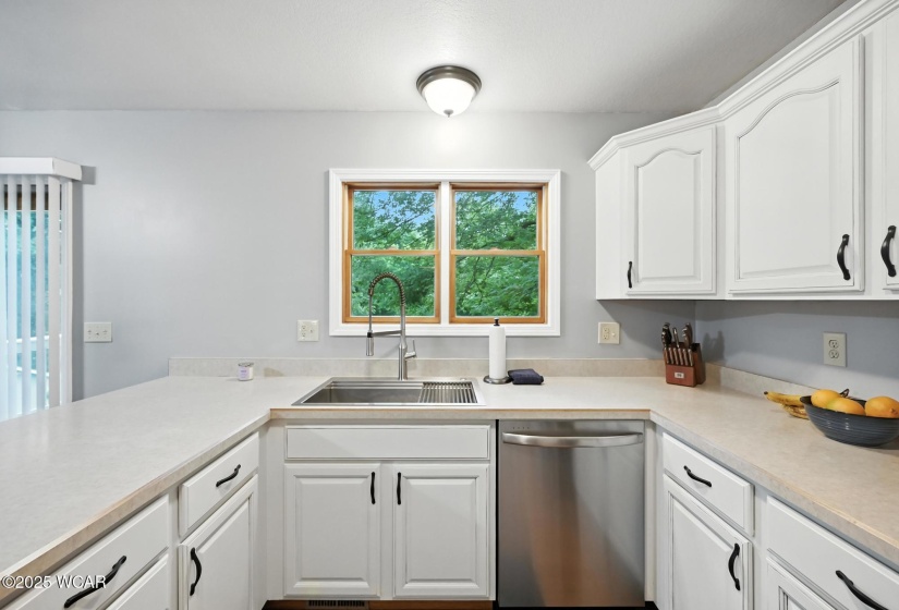 1000 Crystal Meadows Court, Findlay, Ohio, 3 Bedrooms Bedrooms, ,2 BathroomsBathrooms,Residential,For Sale,Crystal Meadows,307581