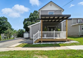 227 Stanely Avenue, Findlay, Ohio, 3 Bedrooms Bedrooms, ,2 BathroomsBathrooms,Residential,For Sale,Stanely,307579