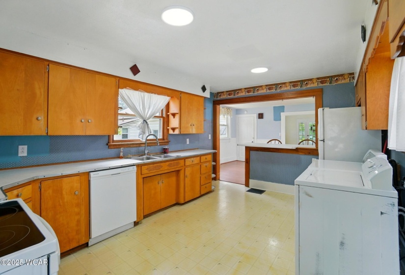 510 Walnut Street, Van Wert, Ohio, 2 Bedrooms Bedrooms, ,1 BathroomBathrooms,Residential,For Sale,Walnut,307287