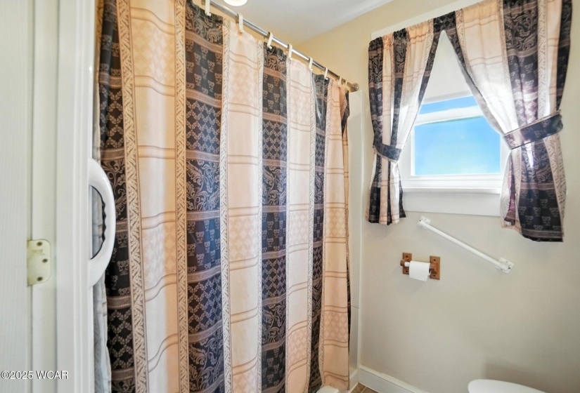 408 Benton Street, Wapakoneta, Ohio, 2 Bedrooms Bedrooms, ,1 BathroomBathrooms,Residential,For Sale,Benton,307512