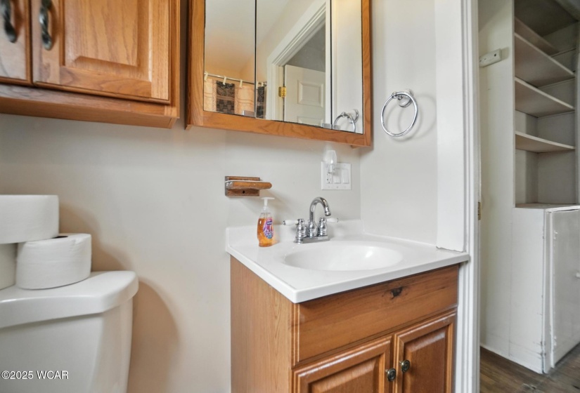 408 Benton Street, Wapakoneta, Ohio, 2 Bedrooms Bedrooms, ,1 BathroomBathrooms,Residential,For Sale,Benton,307512