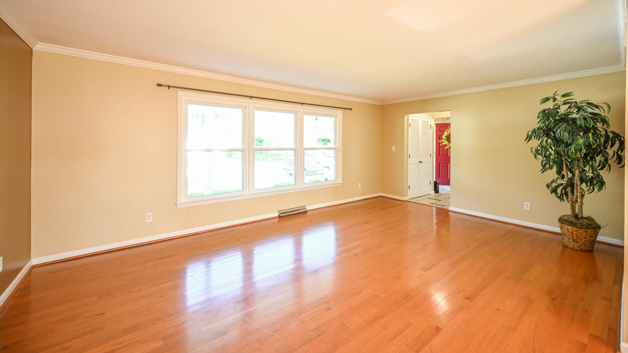 2540 Rebecca Drive, Springfield, Ohio 45503