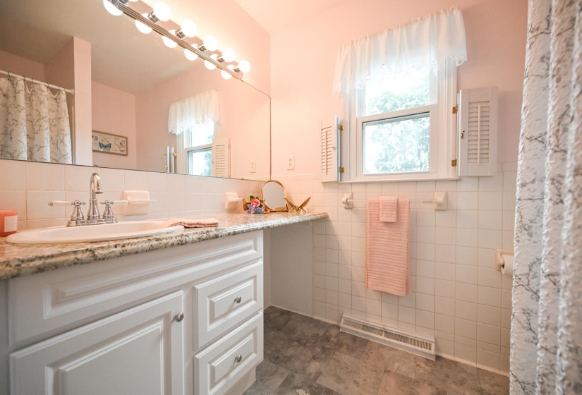 Upstairs full bath #2
