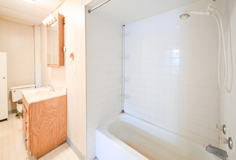 Full Bath