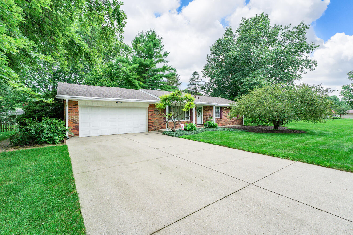 2550 Vista Ridge Drive, Troy, Ohio 45373