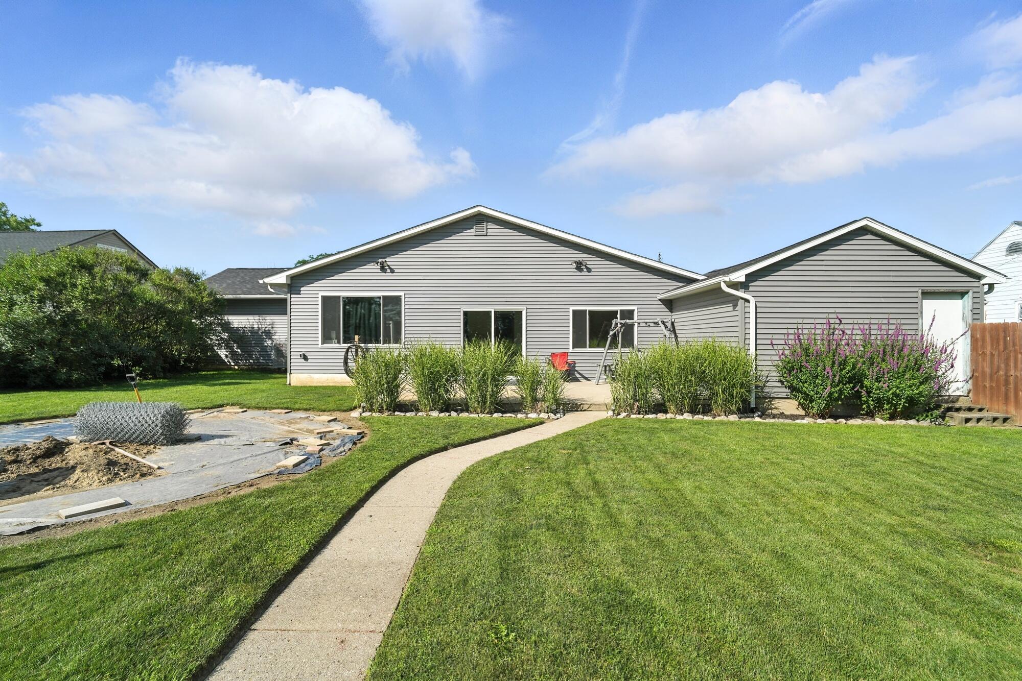 628 State Route 571, Union City, Ohio 45390