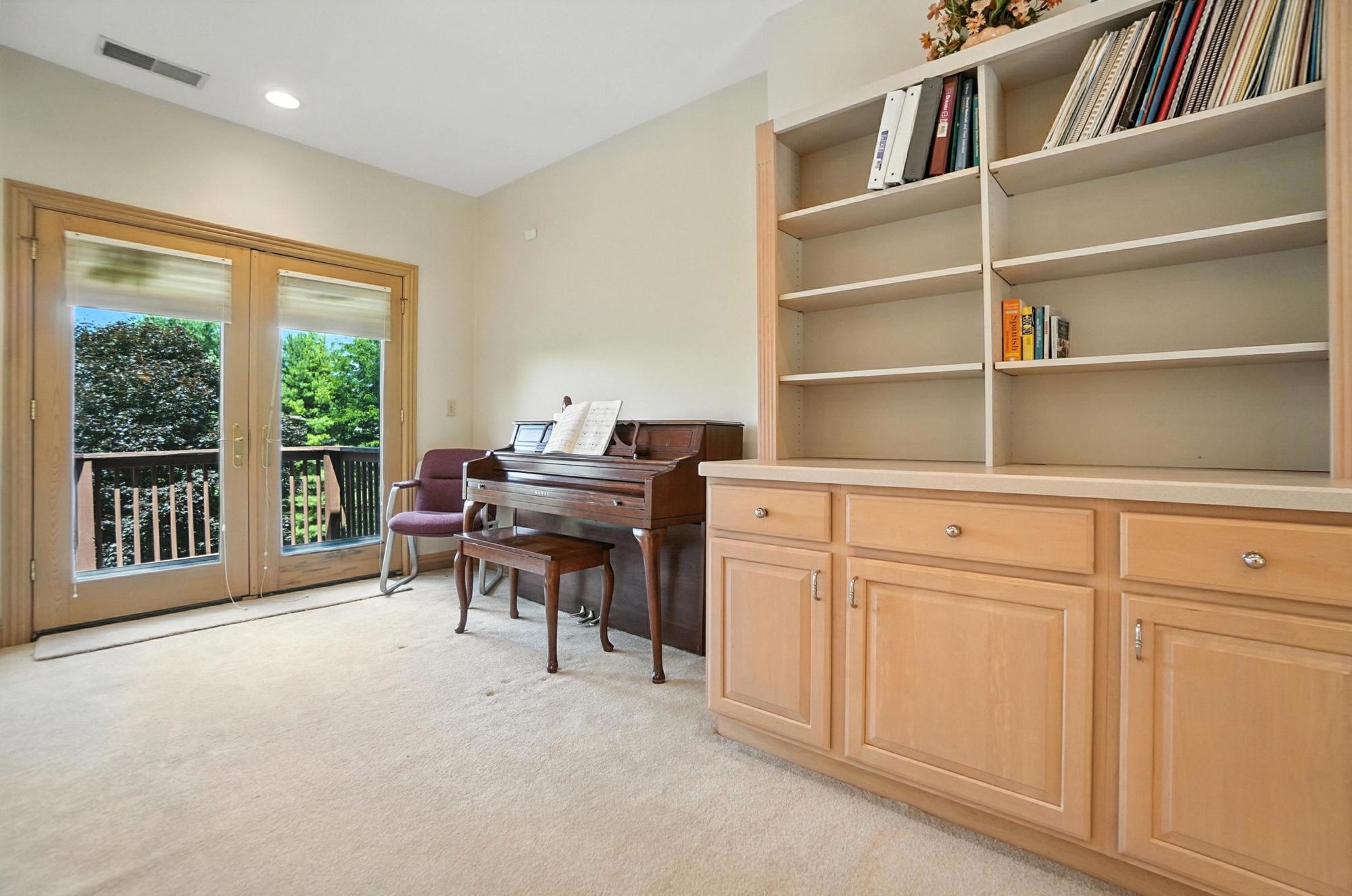 2655 Ballydoyle Drive, Springfield, Ohio 45503