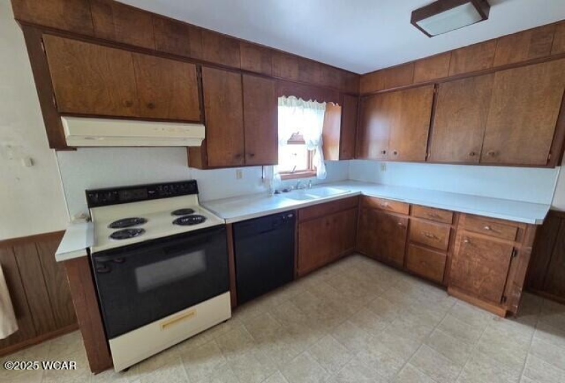 704 Defiance Street, Wapakoneta, Ohio, 3 Bedrooms Bedrooms, ,1 BathroomBathrooms,Residential,For Sale,Defiance,307593