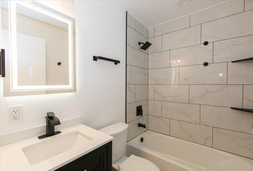 25-Bathroom