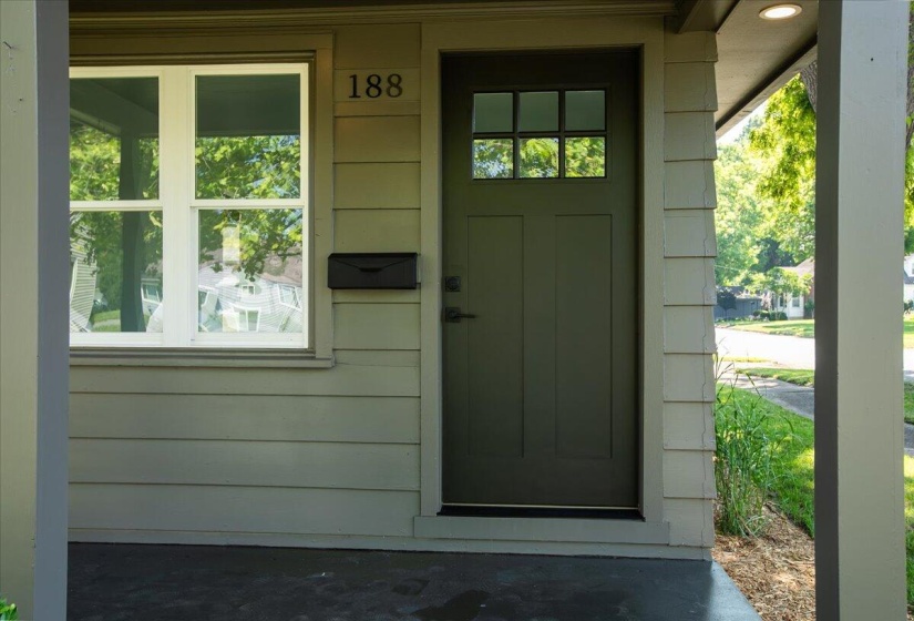 09-Front Door