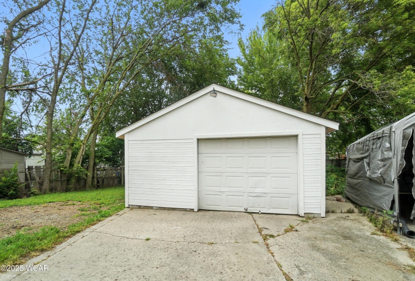 570 Hazel Avenue, Lima, Ohio, 3 Bedrooms Bedrooms, ,2 BathroomsBathrooms,Residential,For Sale,Hazel,307599