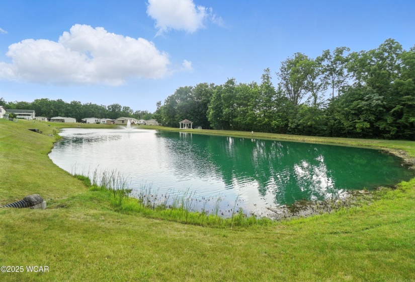 596 Lakeridge Drive, Lima, Ohio, 3 Bedrooms Bedrooms, ,2 BathroomsBathrooms,Residential,For Sale,Lakeridge,307600