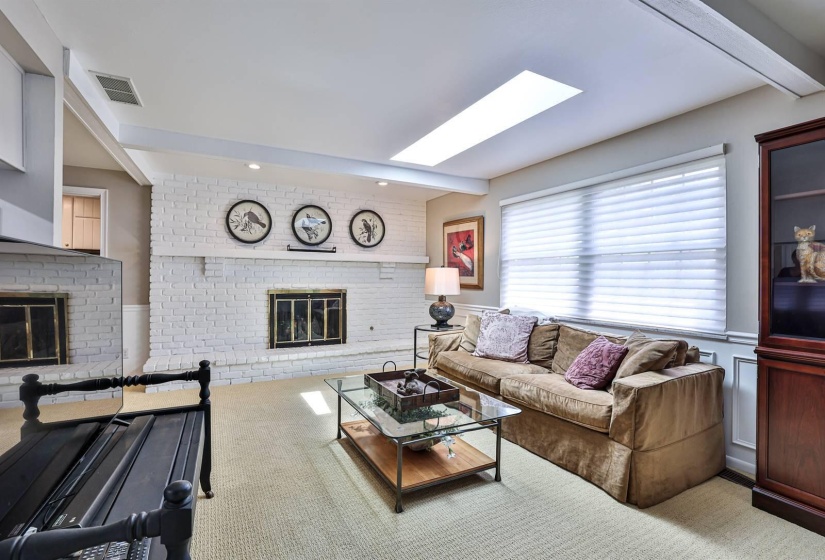 010-Family-Room-2
