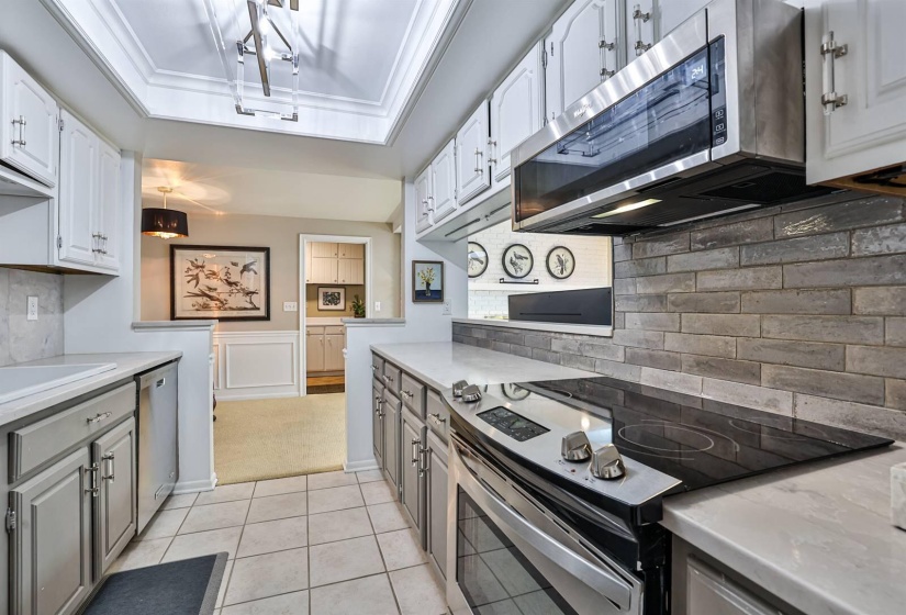 015-Kitchen