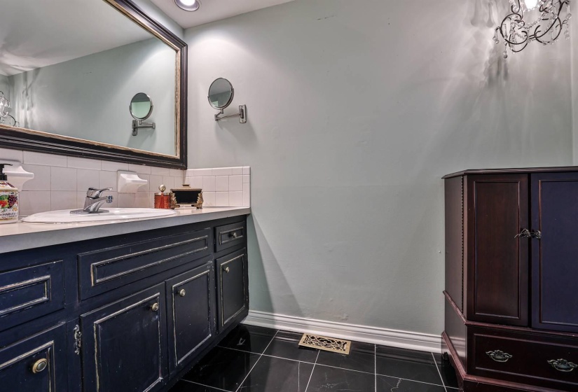 025-Primary-Bath-2